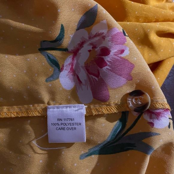 Mileage Women’s Off The Shoulder Floral Crop Top Cinches & Ties At Waist Size 3X - Picture 12 of 16